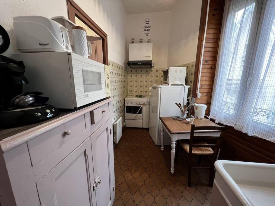 דירות לה בורבול Le Nid Douillet Rustique Linge Fourni מראה חיצוני תמונה